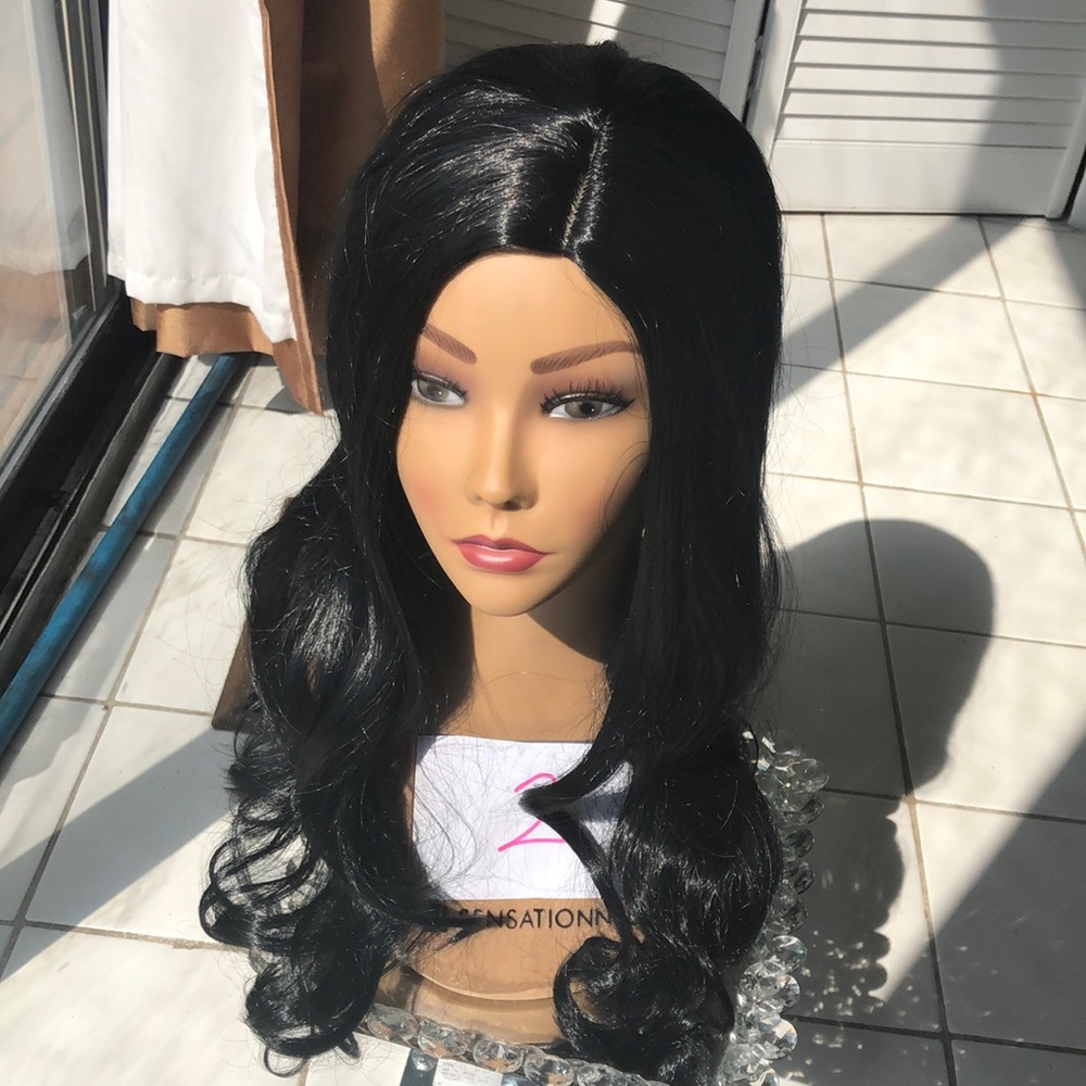 NEW long black wavy light curls wig - Picture 1 of 7